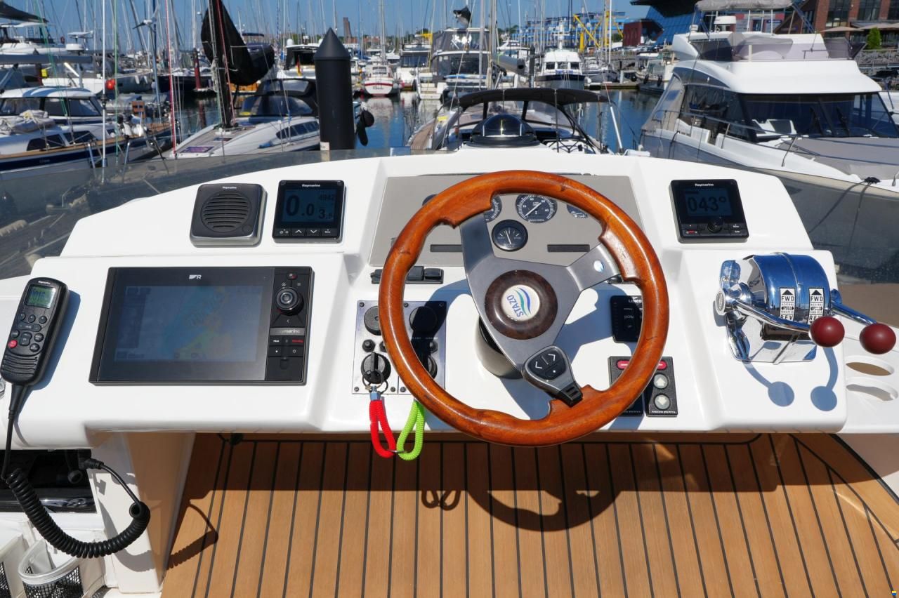 Sealine F34