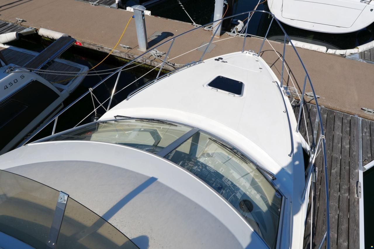 Sealine F34