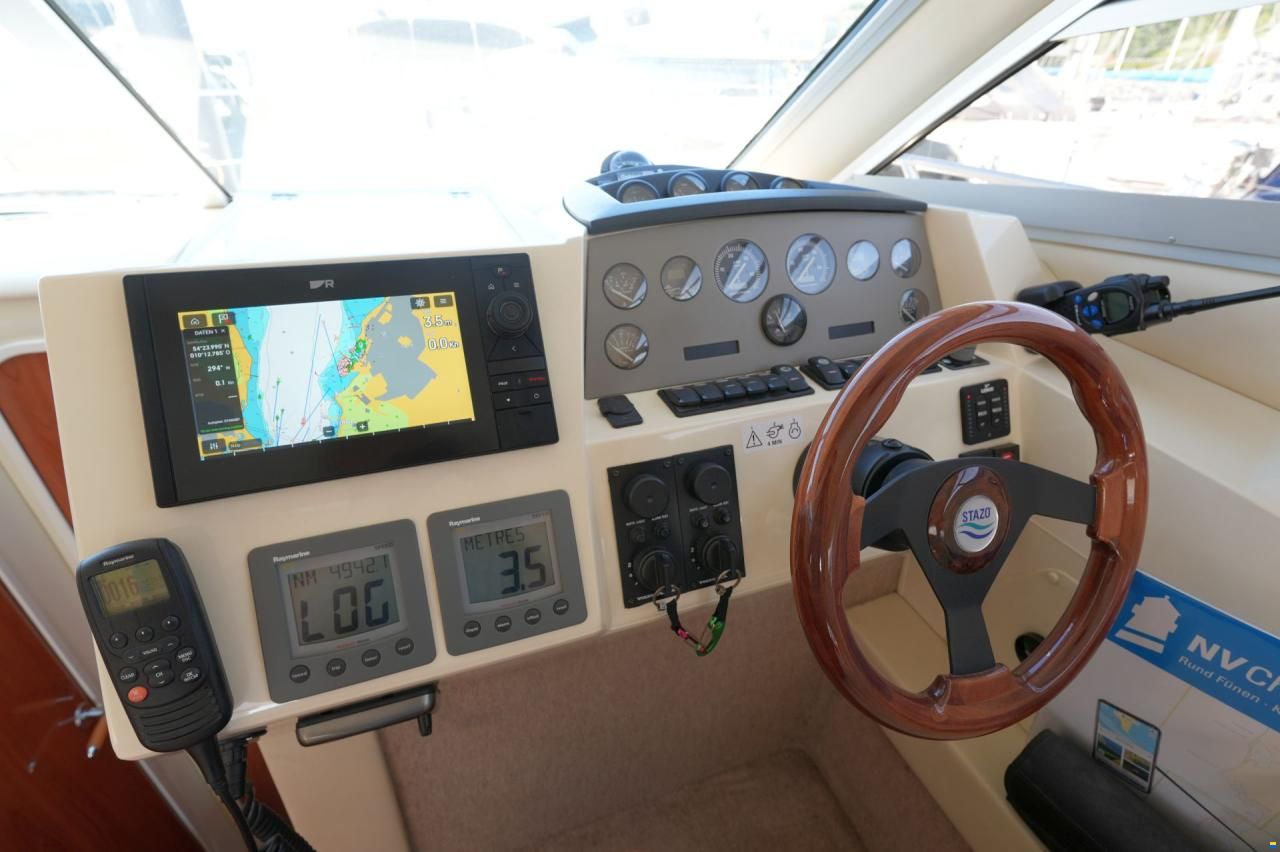 Sealine F34