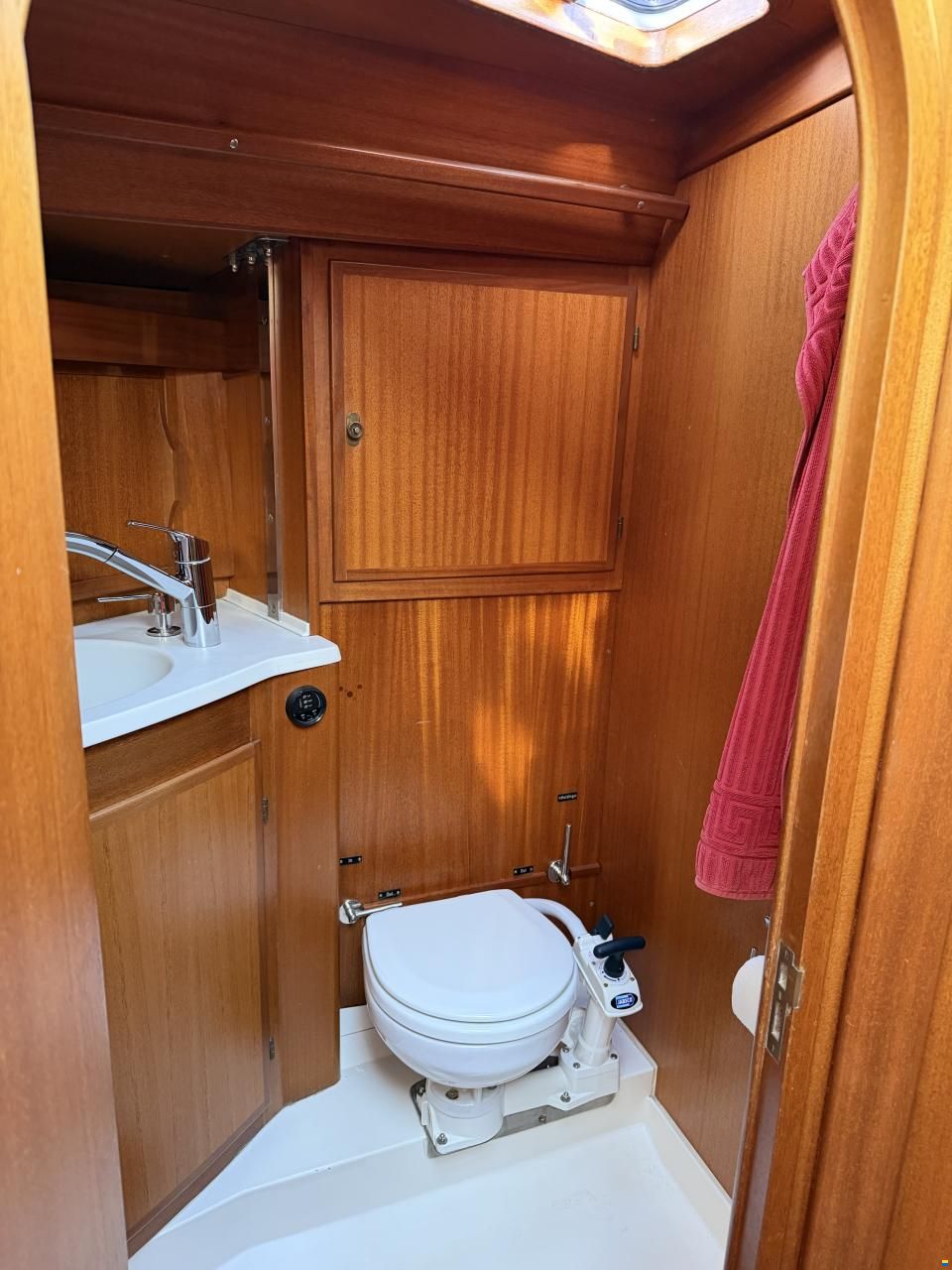 Olsen 38 Decksalon