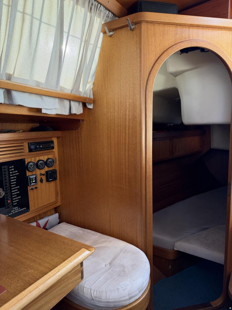 Olsen 38 Decksalon