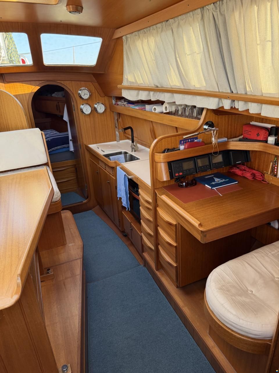 Olsen 38 Decksalon