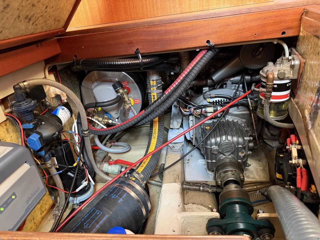 Olsen 38 Decksalon
