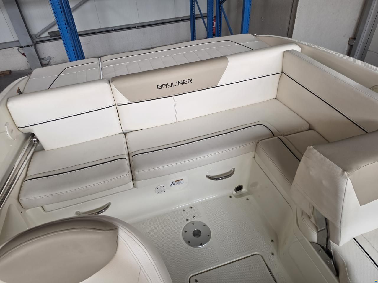 Bayliner 642 cuddy