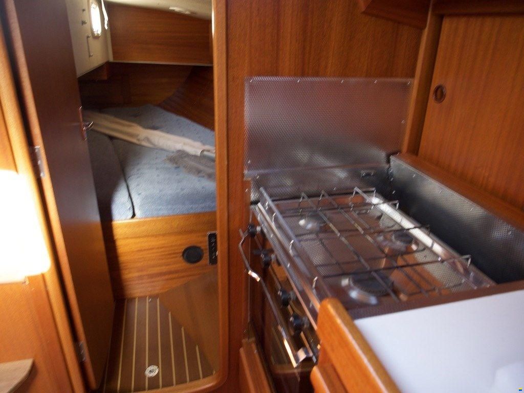 Hallberg-Rassy HR 34