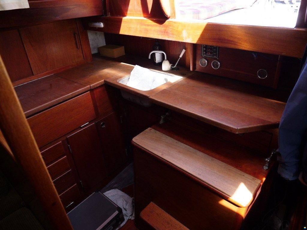 Hallberg-Rassy Mistral 33
