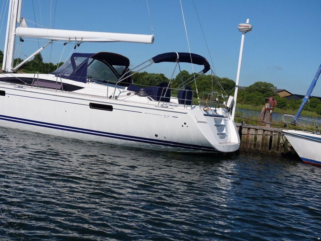 Jeanneau 57 Version 3 Cabin