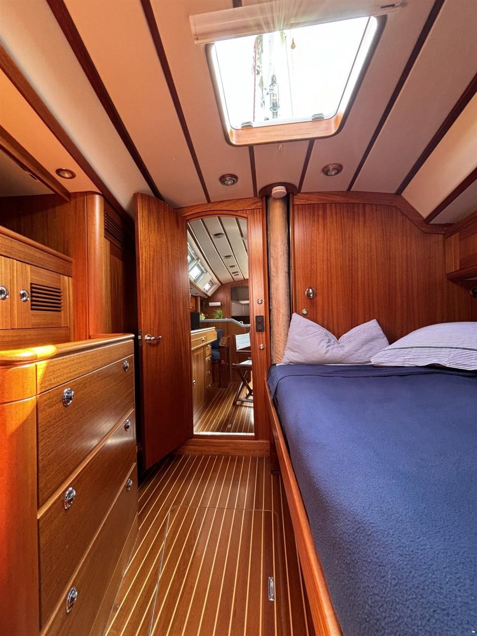 Sweden Yachts 45