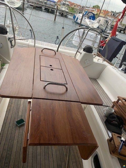 Bavaria 42 cruiser
