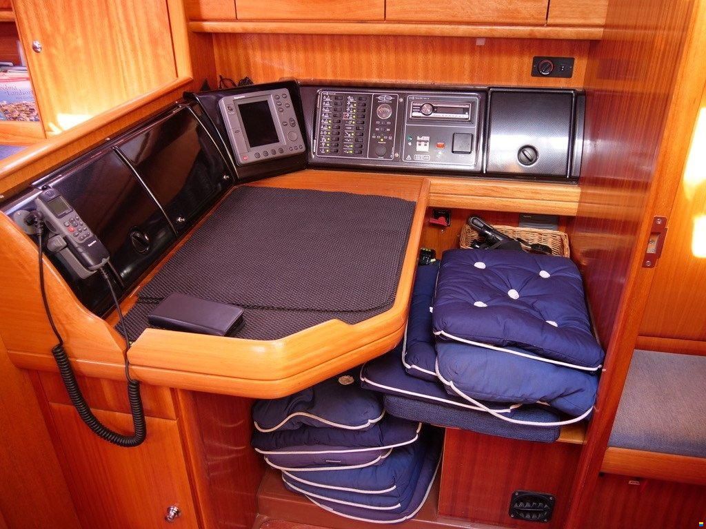Bavaria 42 cruiser