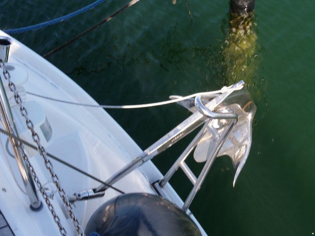 Bavaria 42 cruiser
