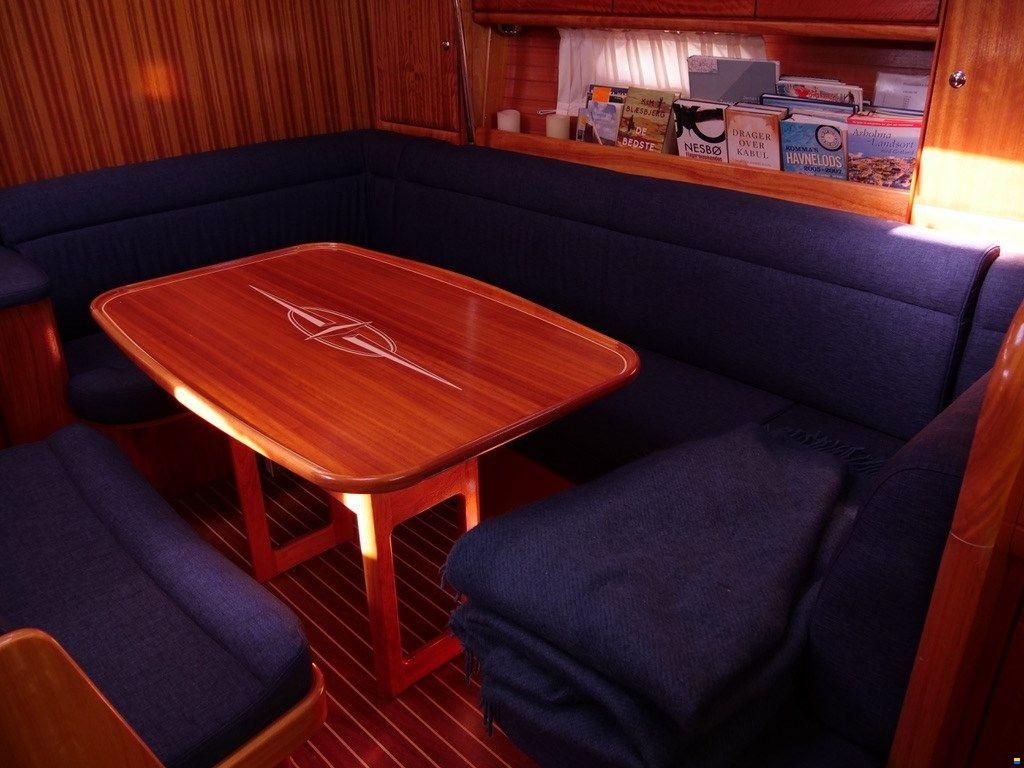 Bavaria 42 cruiser