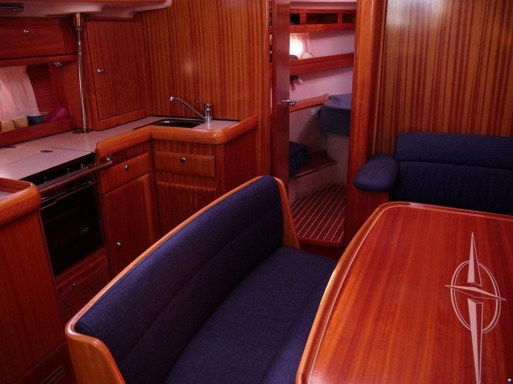 Bavaria 42 cruiser