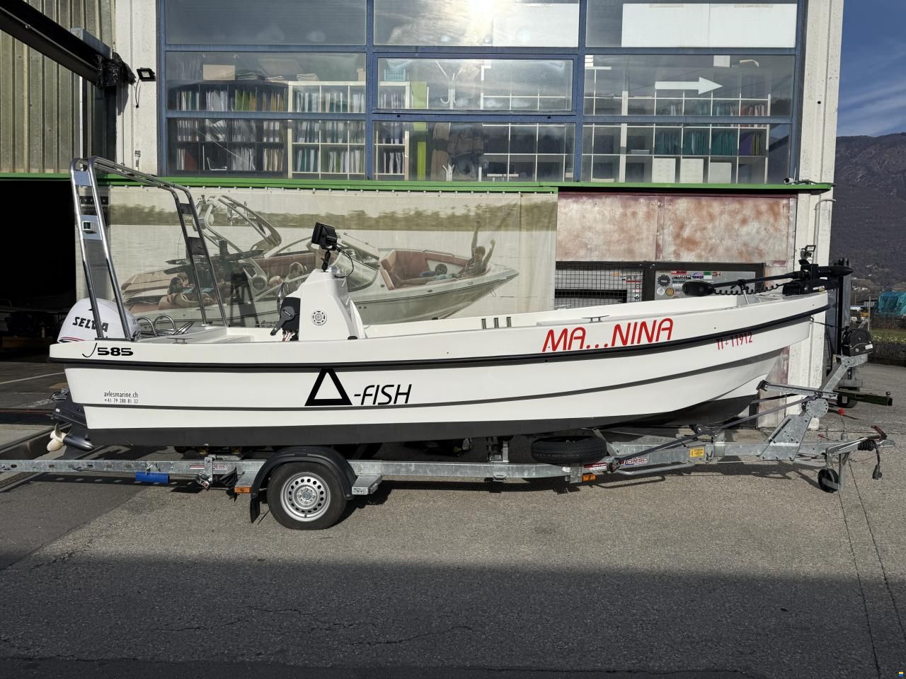J2J Service J 585 A-Fish