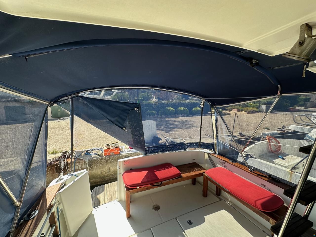 Beneteau Antares 9
