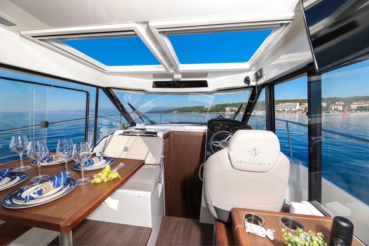 Jeanneau Merry Fisher 895