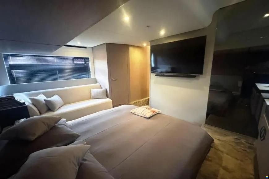 Azimut 53 Fly, 2024