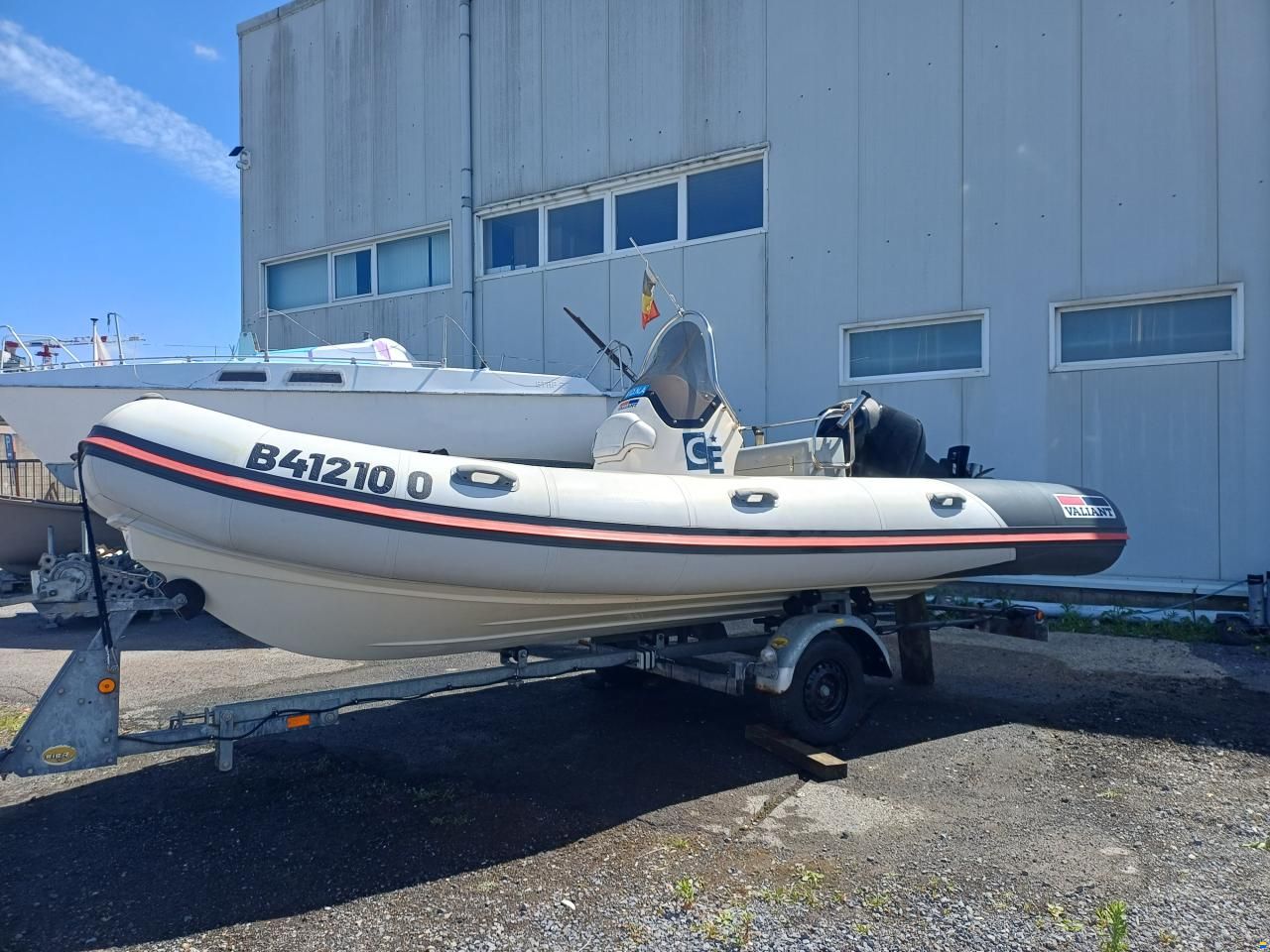 Valiant 5.70