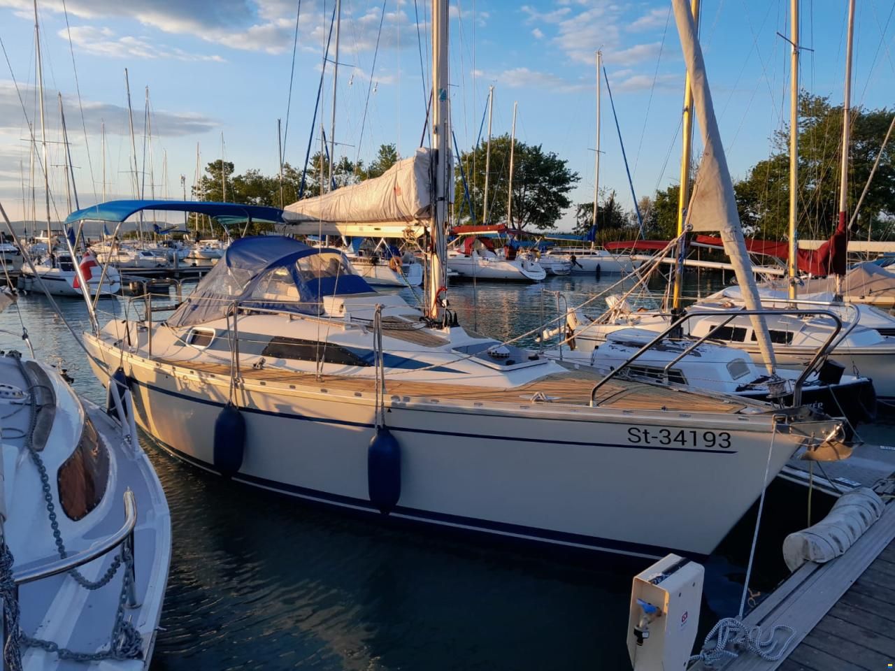 Bavaria 26