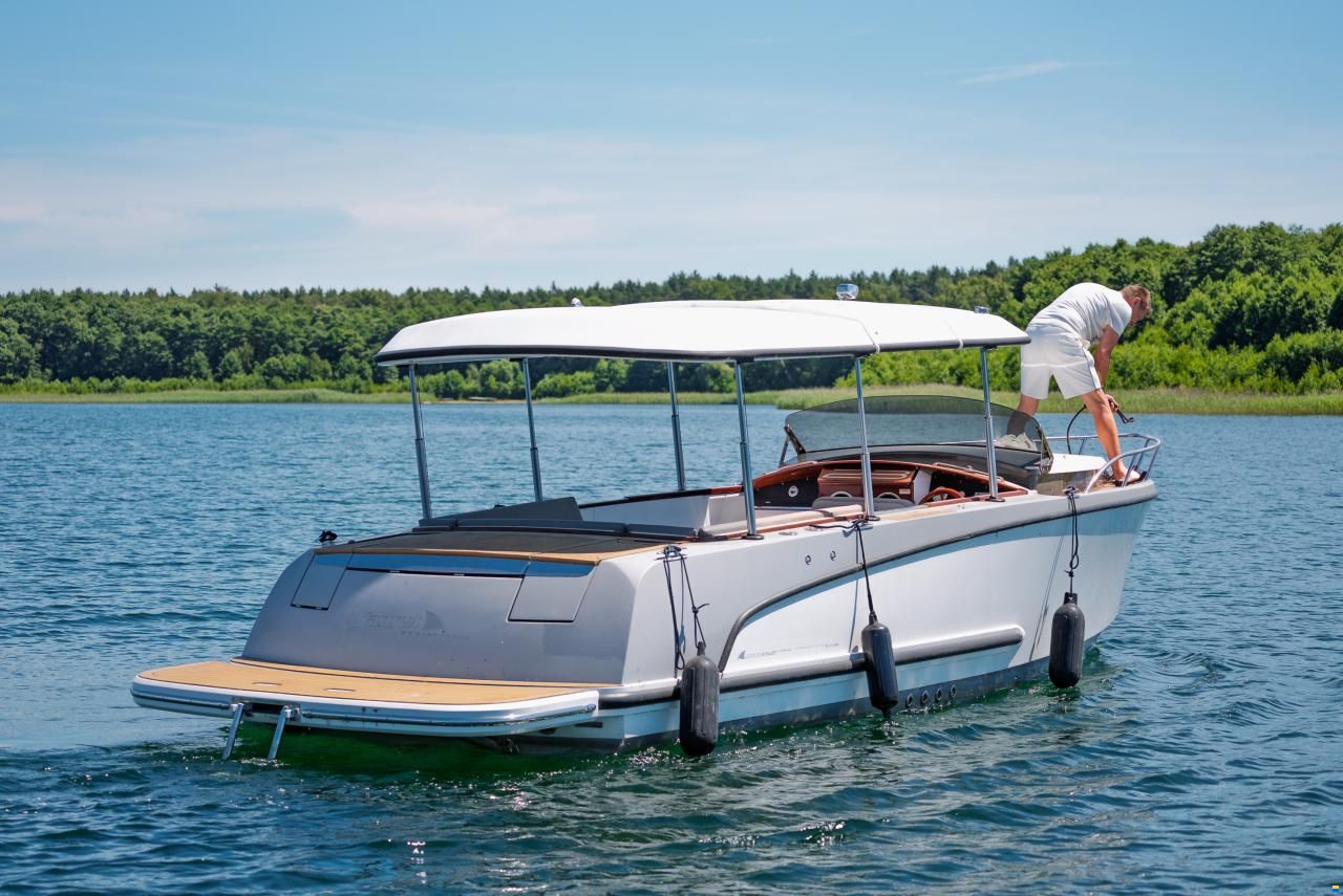 Alfastreet 23 Cabin electric