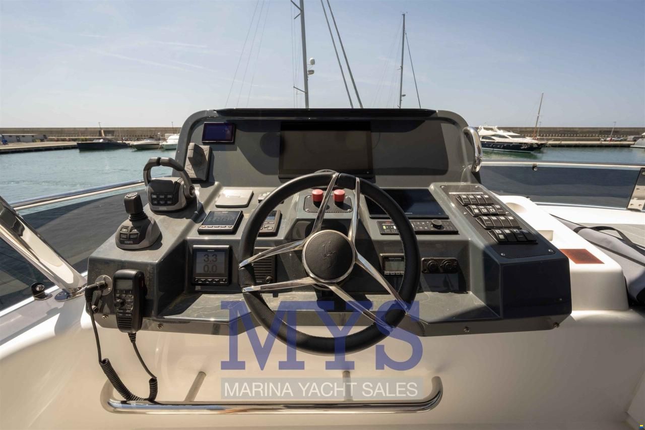 Sirena Yacht 58