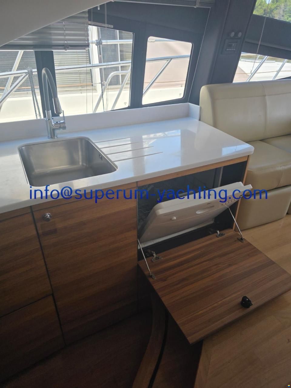 Sealine T50