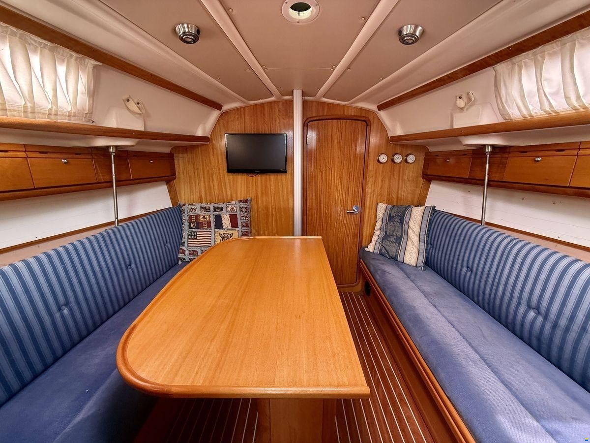 Bavaria 30