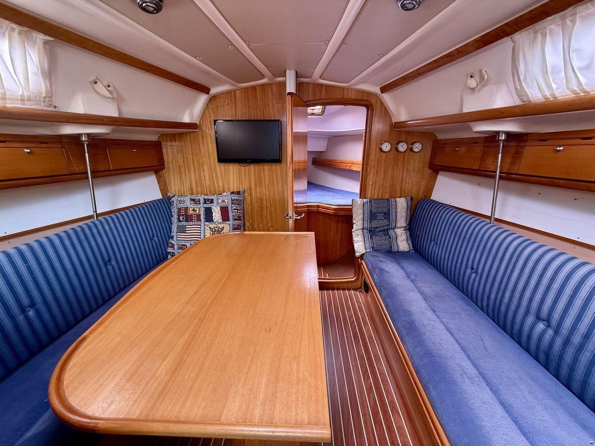 Bavaria 30