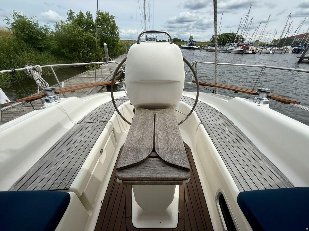 Bavaria 30