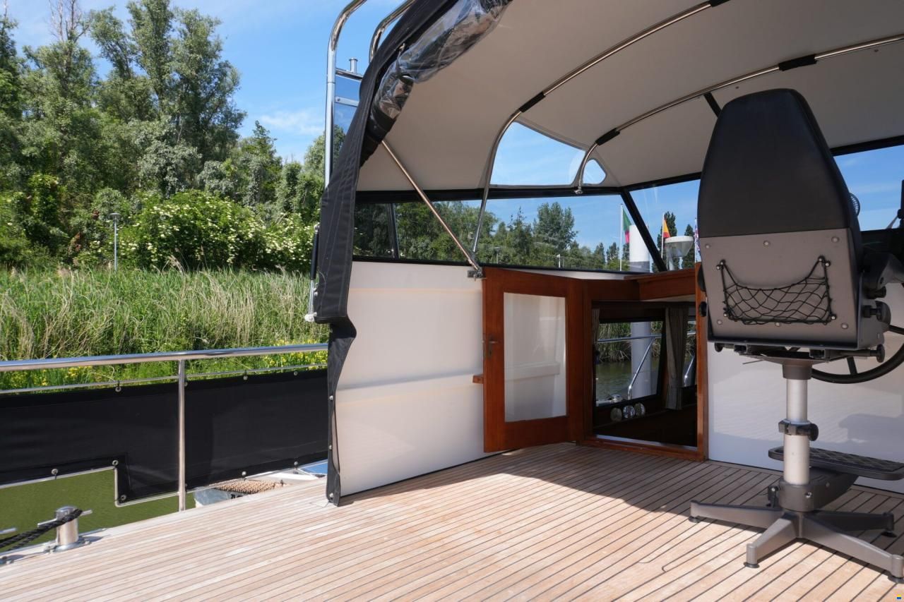 Valkkruiser Super Falcon 45 Cabrio