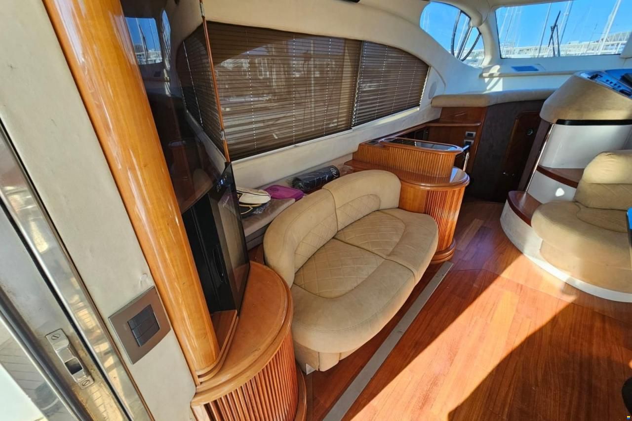Azimut 46