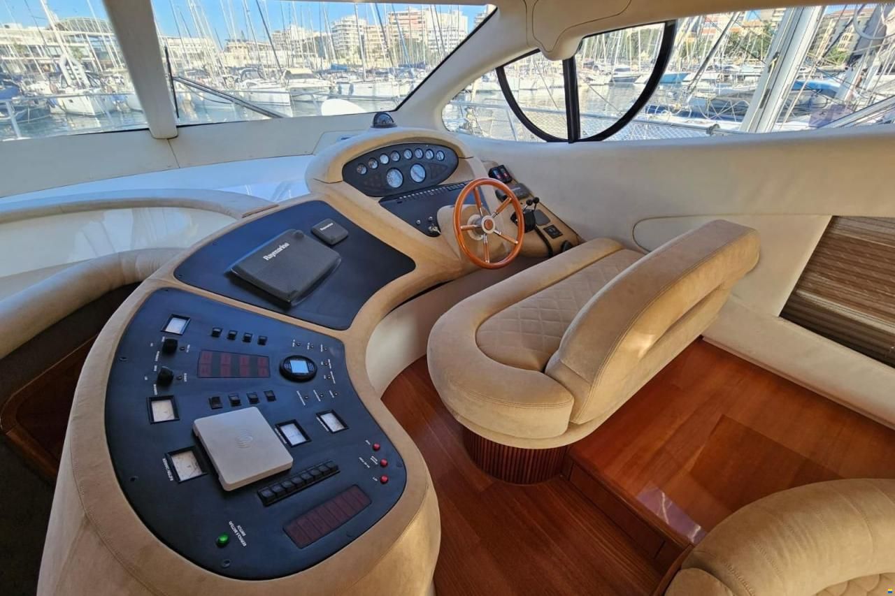 Azimut 46