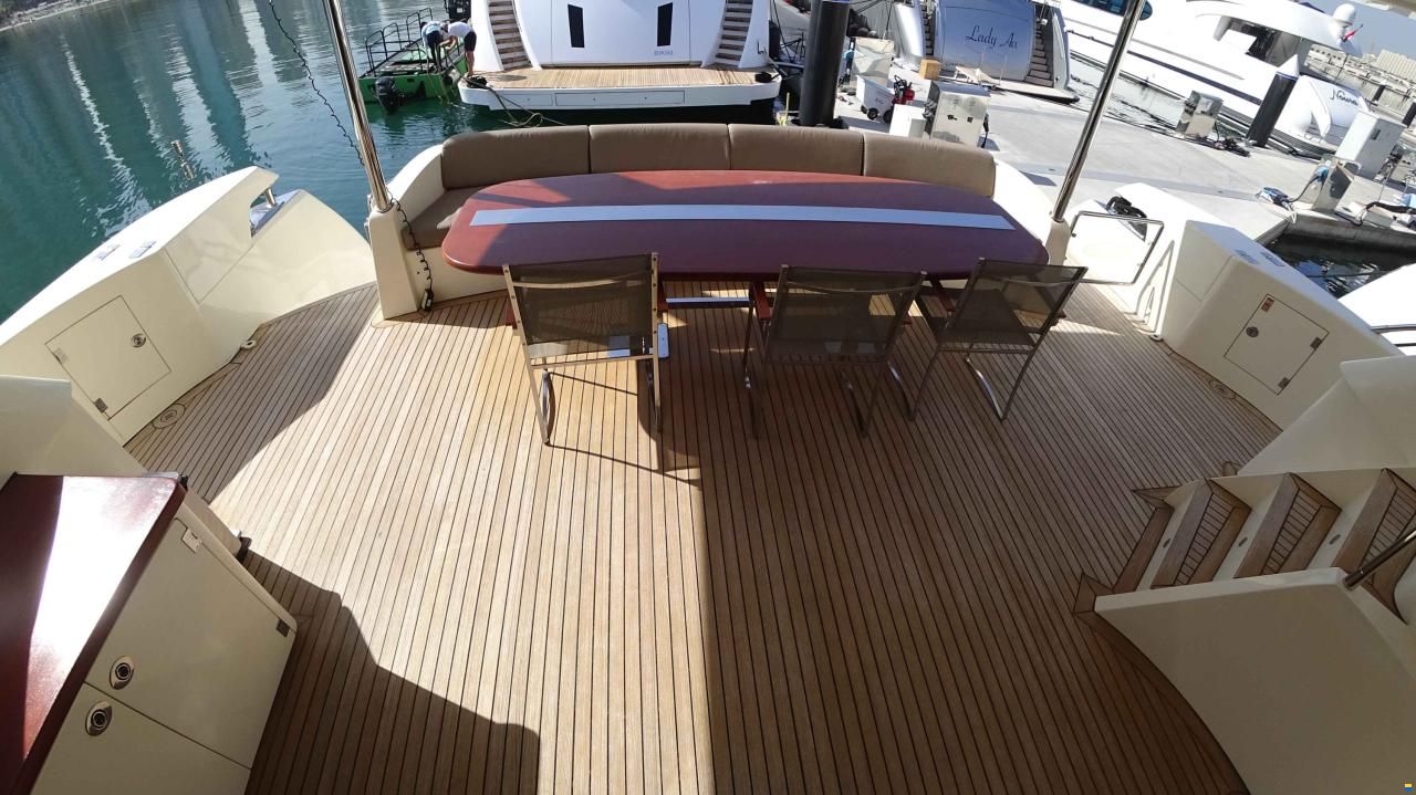 Numarine 102 Flybridge