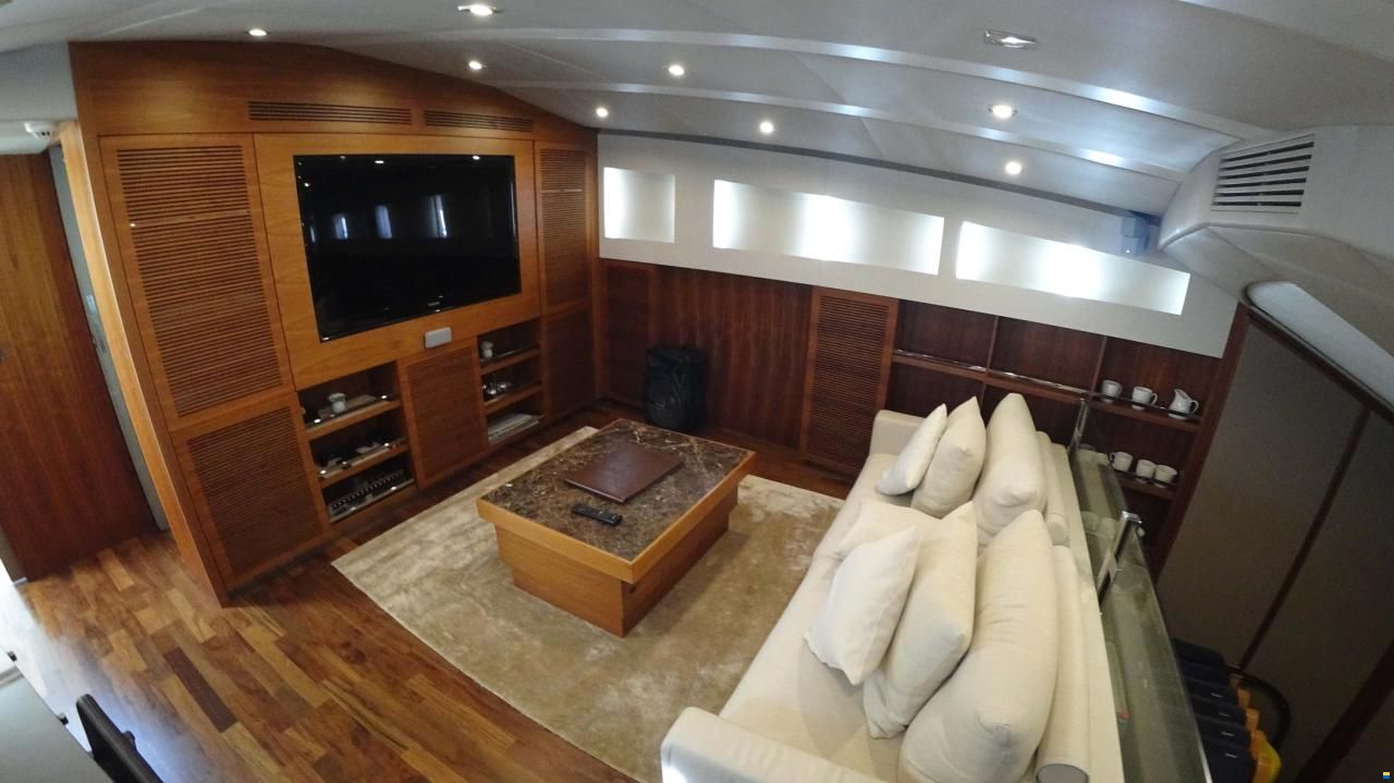 Numarine 102 Flybridge
