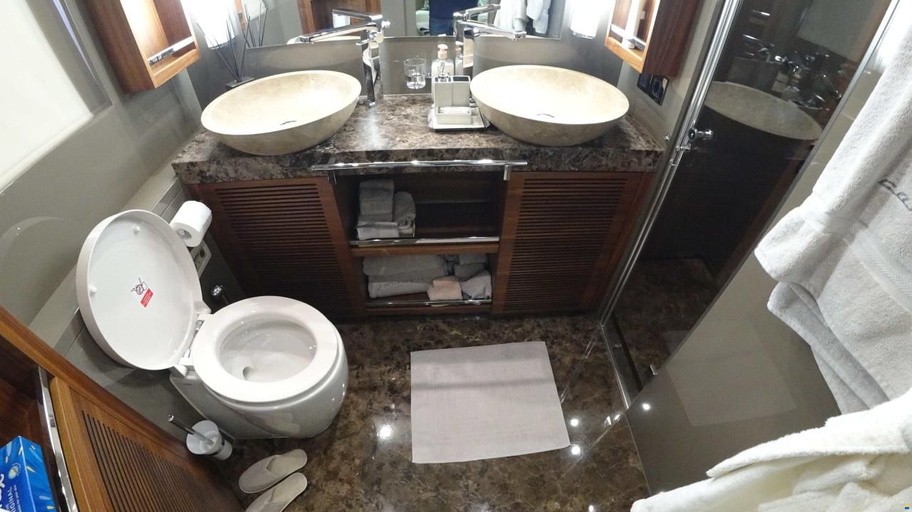 Numarine 102 Flybridge