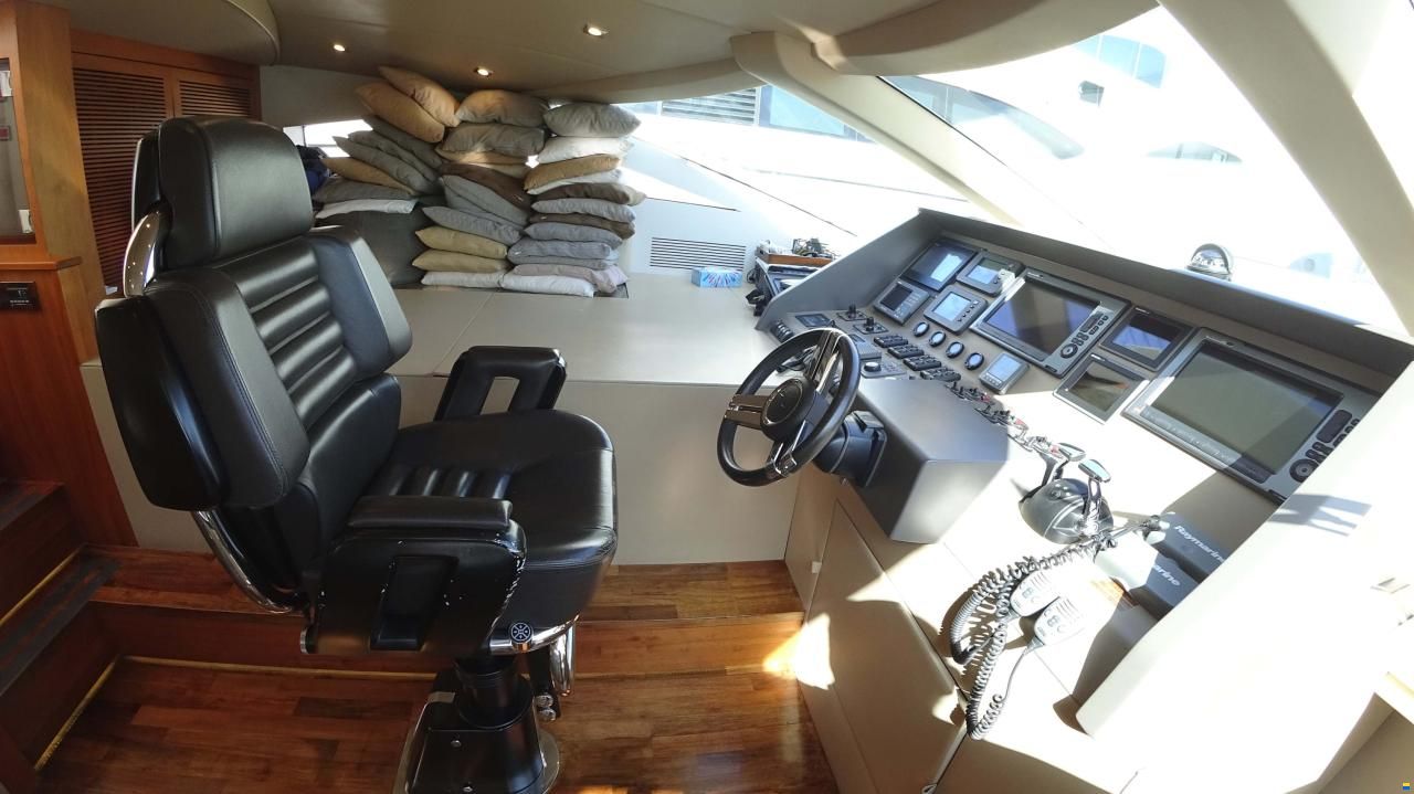 Numarine 102 Flybridge