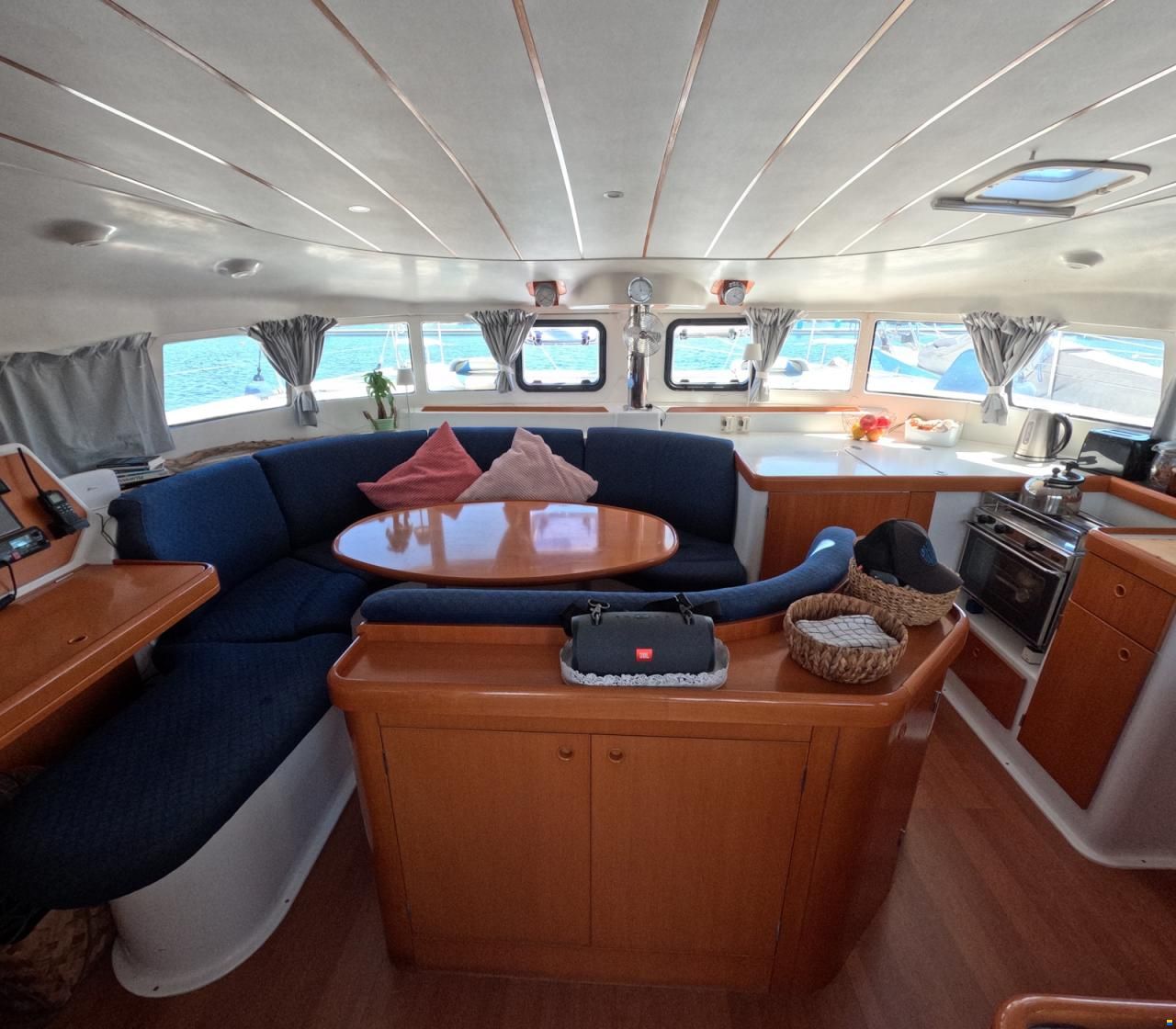 Lagoon 410 S2