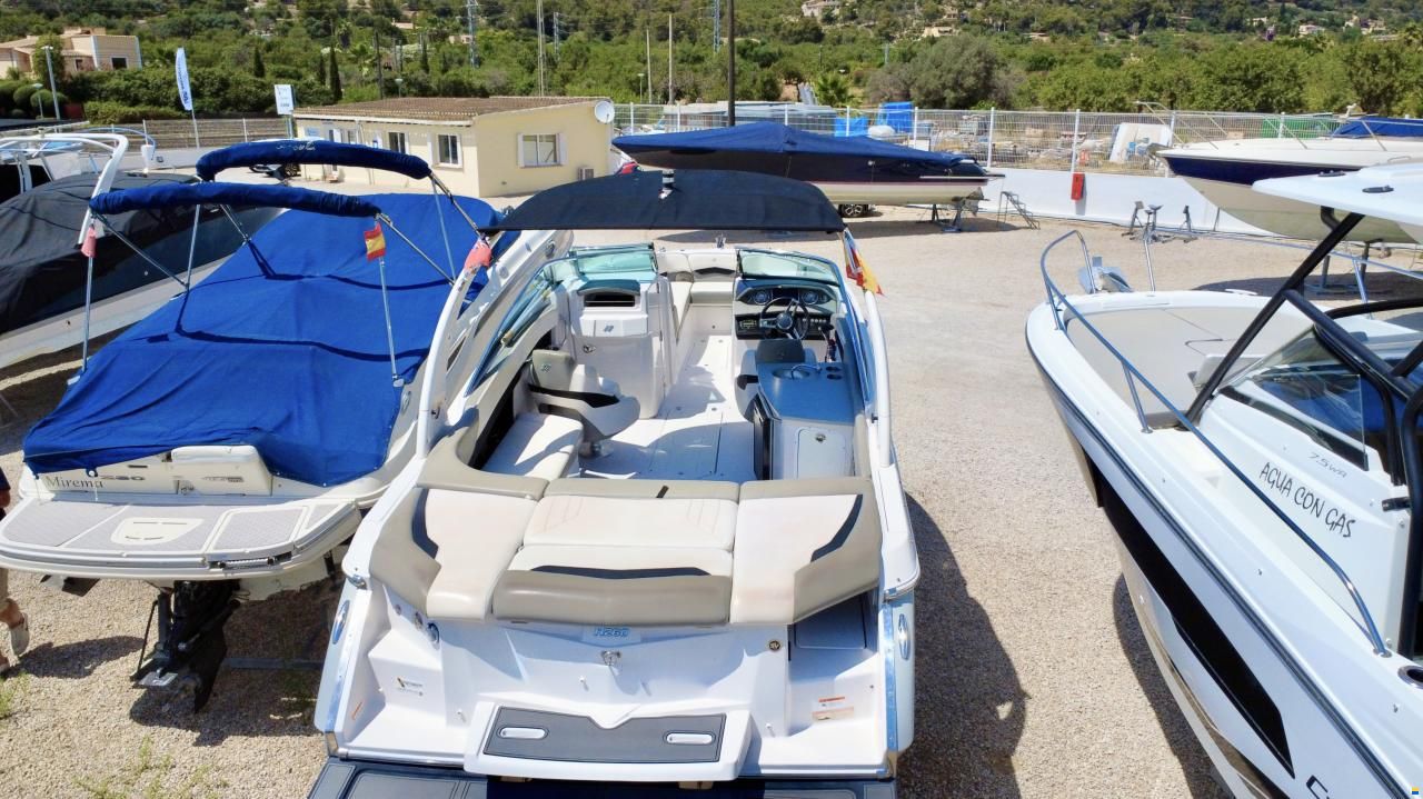 Four Winns H260
