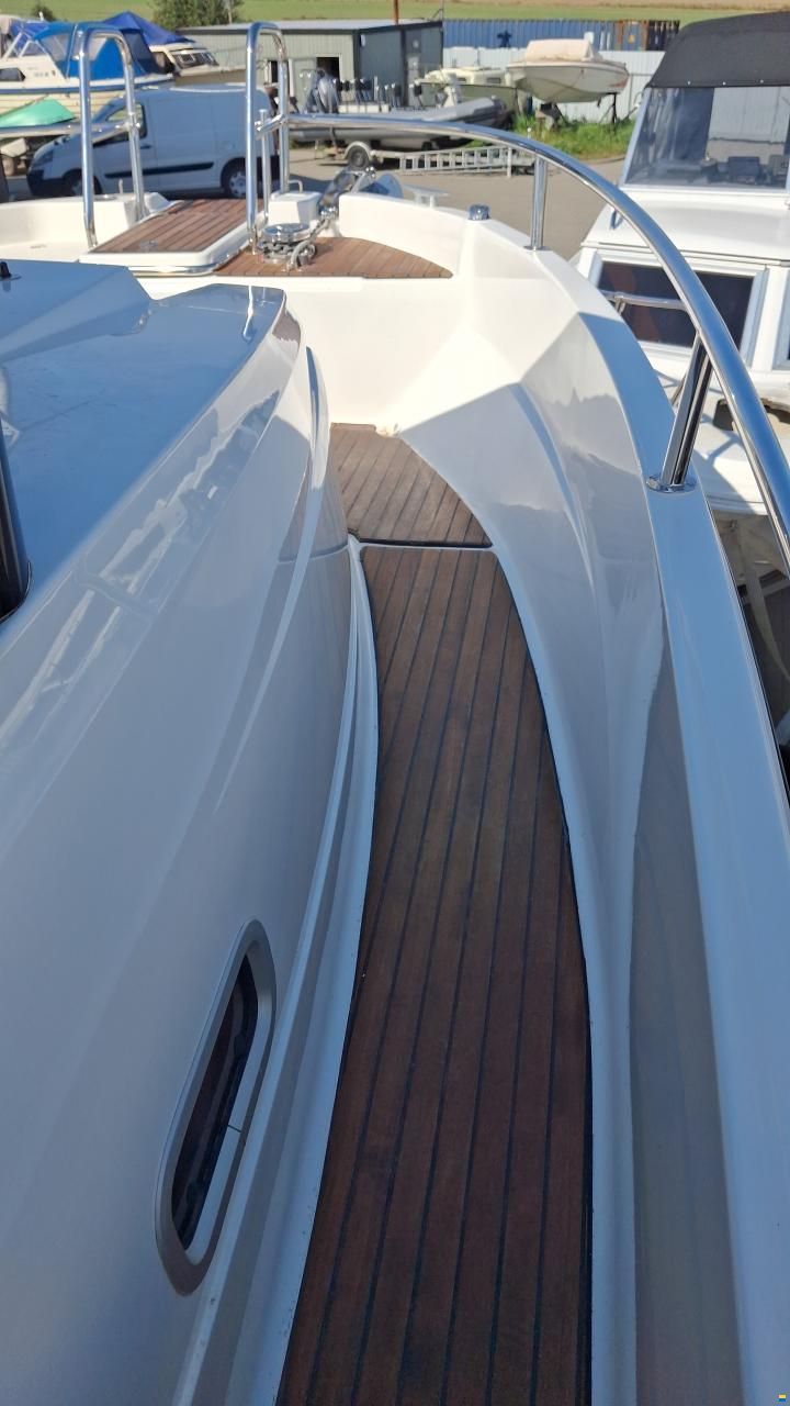 Jeanneau Merry Fisher 895