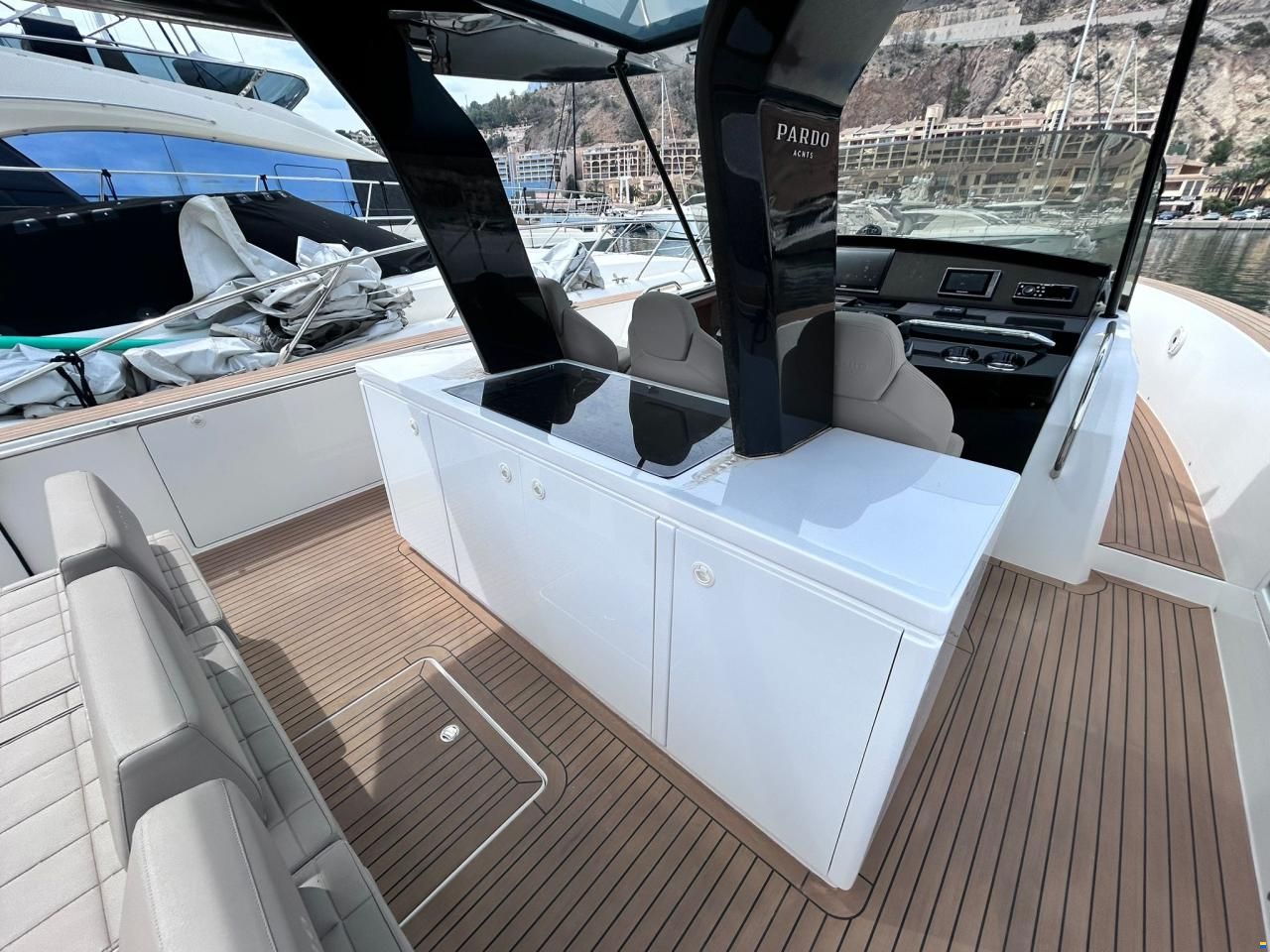 Pardo Yachts 43