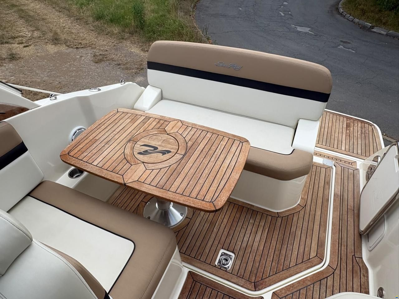 Sea Ray 265 Sundancer