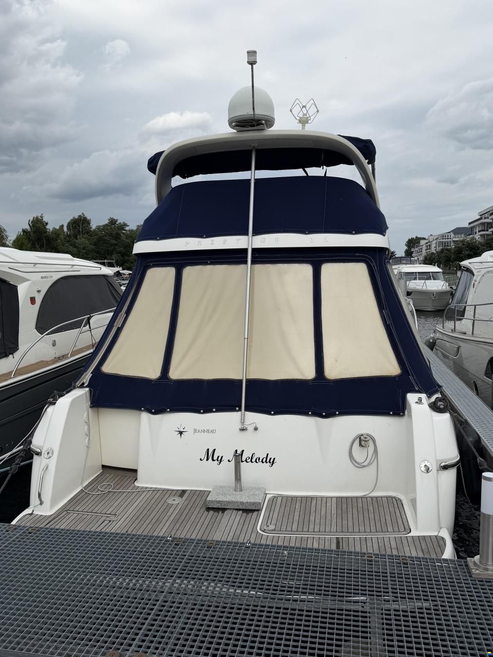 Prestige 36