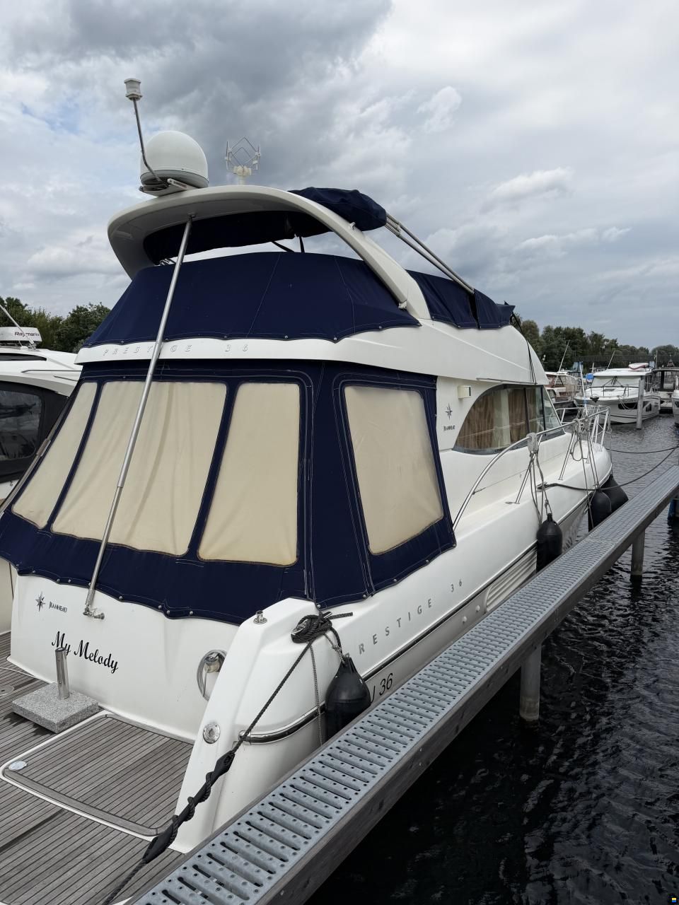Prestige 36