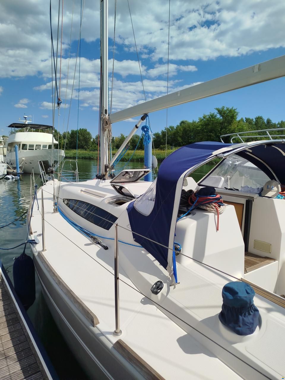 Elan 340