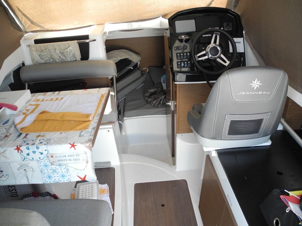 Jeanneau Merry Fisher 795