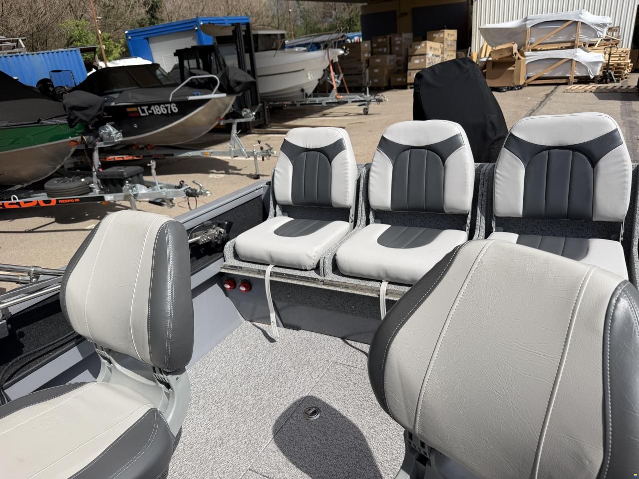 VBoats V50 Fish