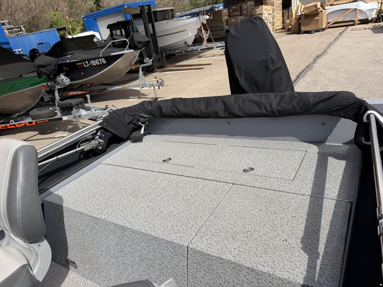 VBoats V50 Fish