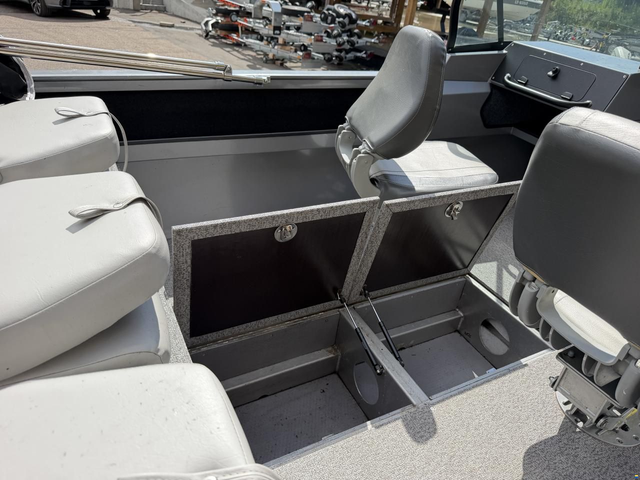 VBoats V50 Fish