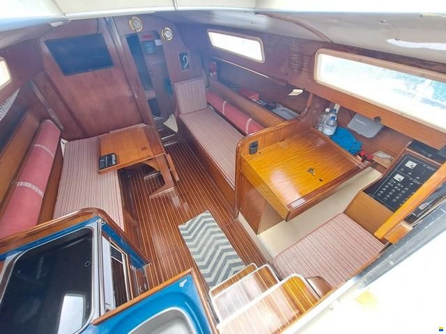 Dufour 3800