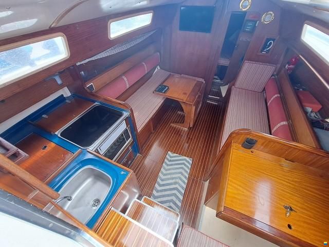 Dufour 3800
